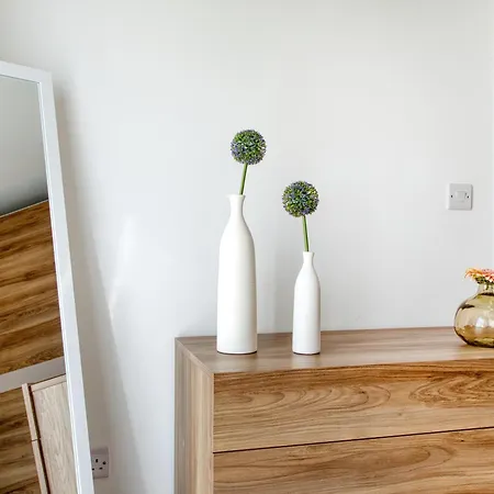 Modern Haven Apartment *