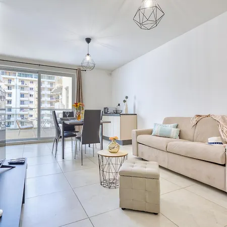 Modern Haven Lejlighed