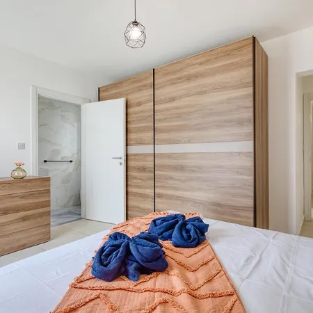 Apartment Modern Haven